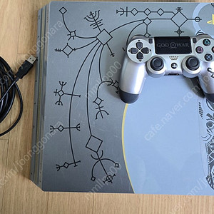 ps4 pro 1tb 갓오브워 에디션 7117B 팝니다