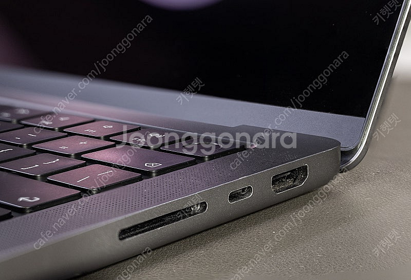 맥북프로 14인치 M2 pro 16G 512GB 판매합...--2