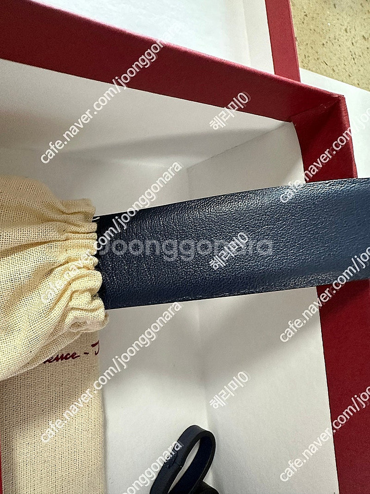 S급) 살바토레 페라가모 여성 송아지 가죽 벨트 리버서...--5
