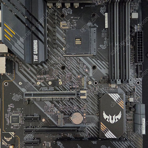 아수스 TUF GAMING B550-PLUS 팝니다