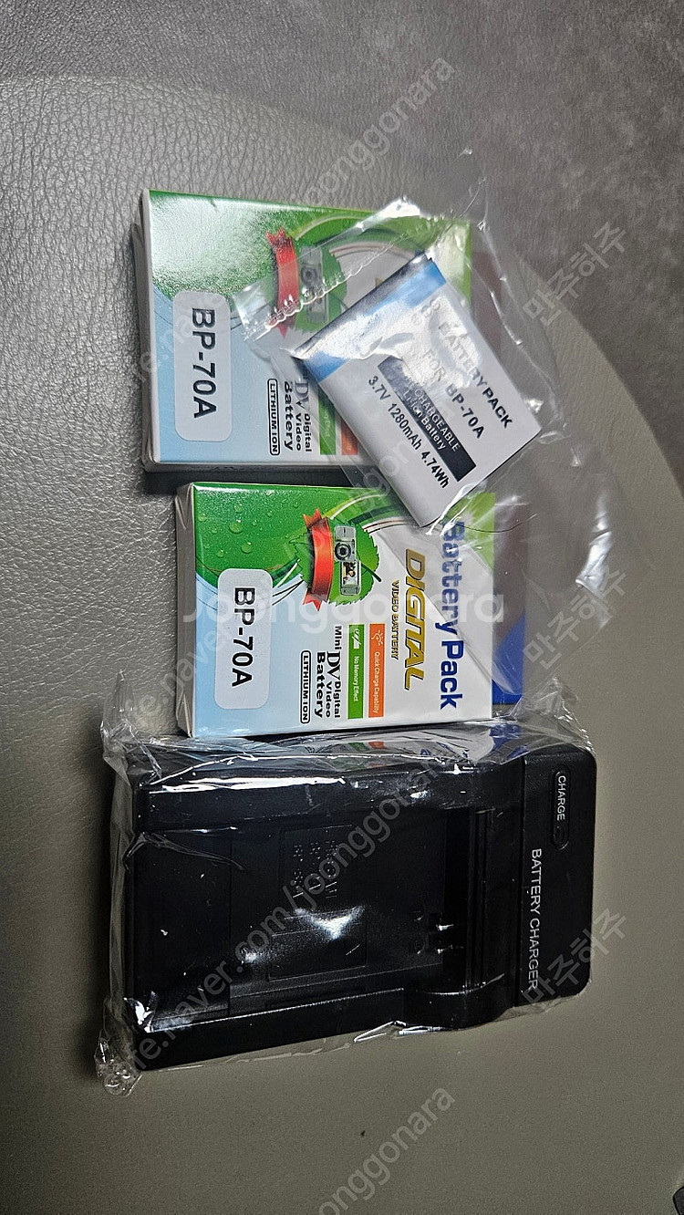 BP-70A 배터리&충전기 판매 합니다.--0