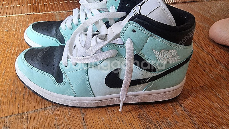 나이키 에어 조던1 미드 260--2