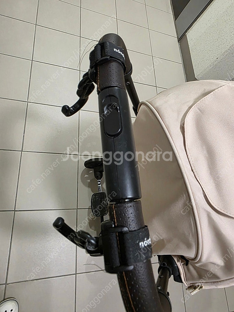 르클레르 인플루언서 오토홀딩 휴대용 유모차--6