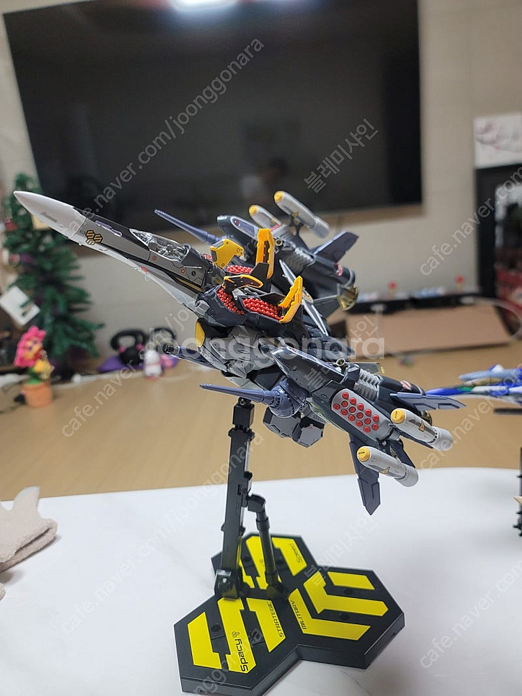 1:72 마크로스 VF-25S 아머드 메사이어 조립품--3
