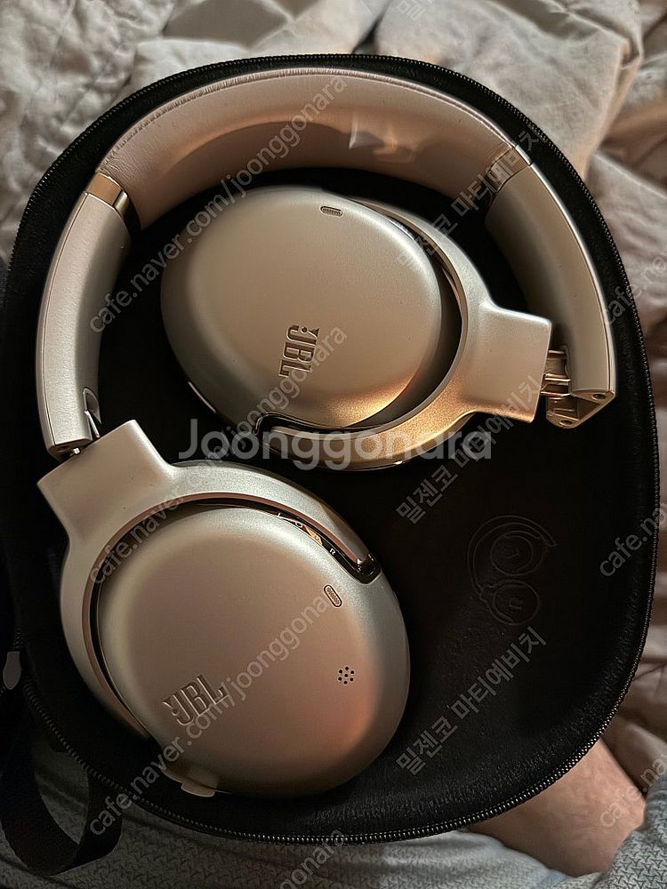 JBL TOUR ONE M2 박재범 헤드셋판매(가격내림...--4