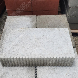 컨테이너 받침돌 콘테이너 주춧돌 기초석 캡블럭 디딤석 디딤돌 보도블럭 보강토