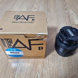 니콘 렌즈 nikkor 28mm f2.8D 팝니다.