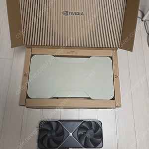 엔비디아 RTX 5080 그래픽 카드 팝니다