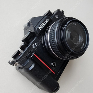 니콘 Zf + 40mm se