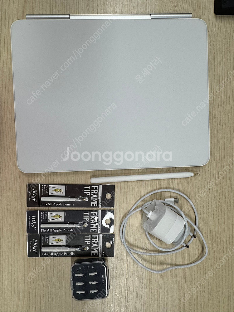 아이패드 프로 13 m4 512gb WiFi + 매직키...--0