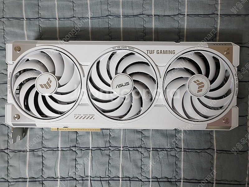 ASUS 5070 Ti 터프 화이트 대원씨티에스 팝니다...--2