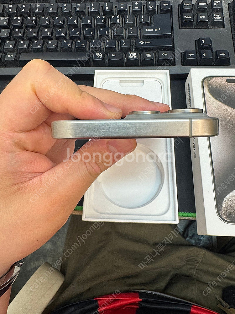 아이폰15프로맥스 네츄럴티타늄 256GB 상태좋은 중고...--5