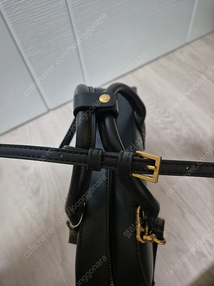 자라 미우미우맛 토트백 시티백 볼링백 자라가방 이미지