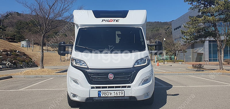 피아트 파일럿 P746GJ 22년12월등록 수입 중고캠핑카 판매--1