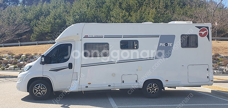 피아트 파일럿 P746GJ 22년12월등록 수입 중고캠핑카 판매--3