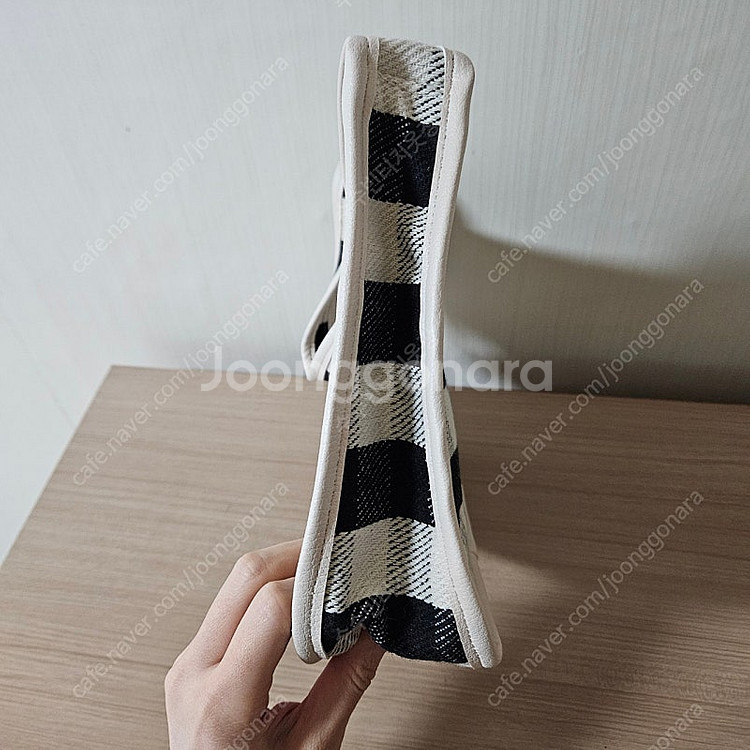 [새상품] 언에디트 바바라백(블랙 체크) 정가5.9--3