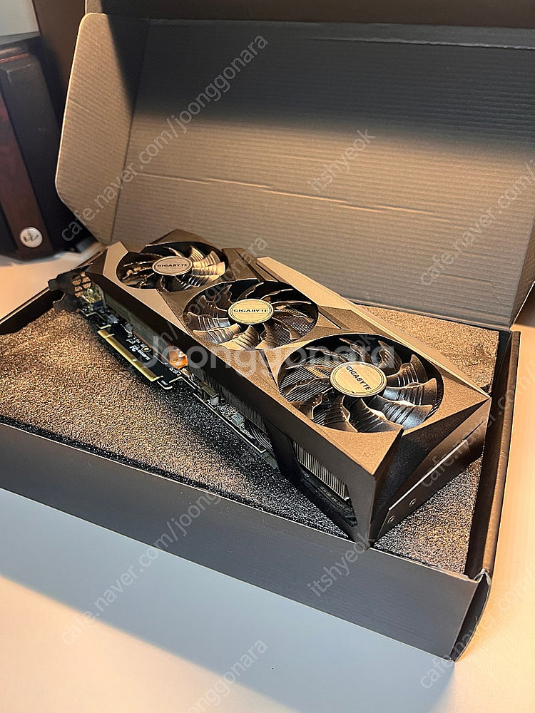 As남음)GIGABYTE RTX 3080Ti 게이밍OC--1