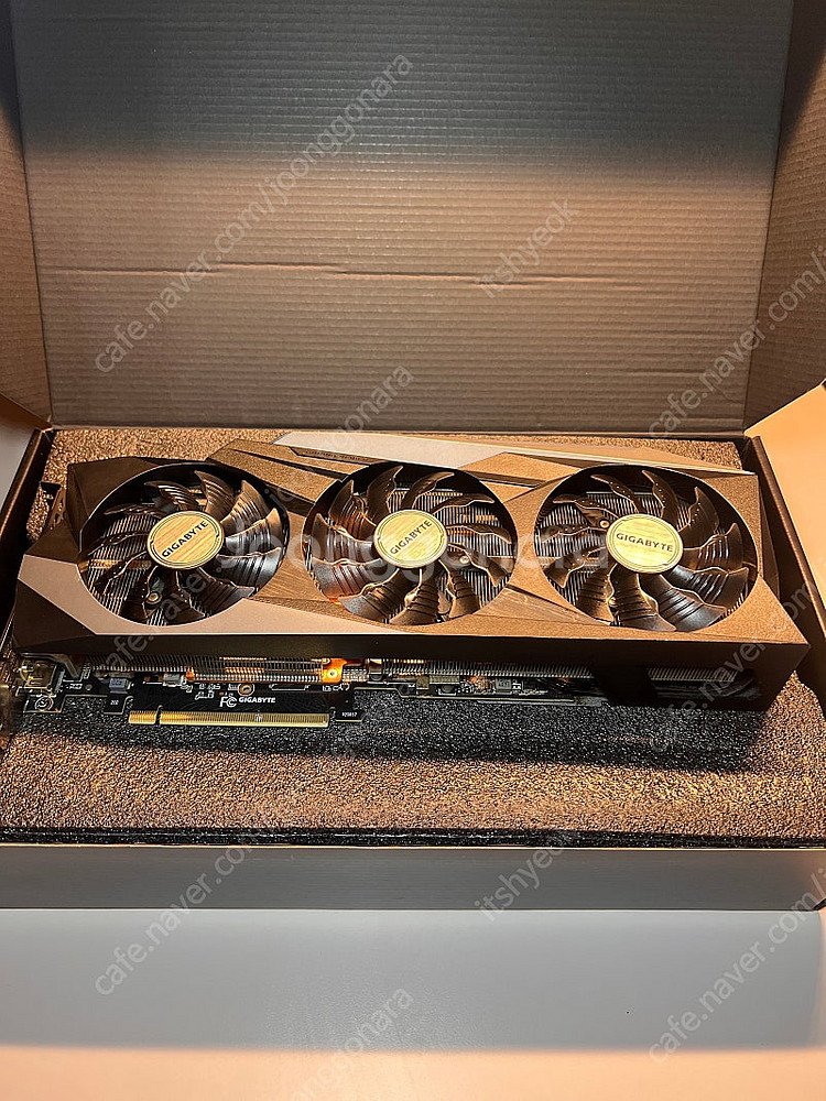 As남음)GIGABYTE RTX 3080Ti 게이밍OC--2