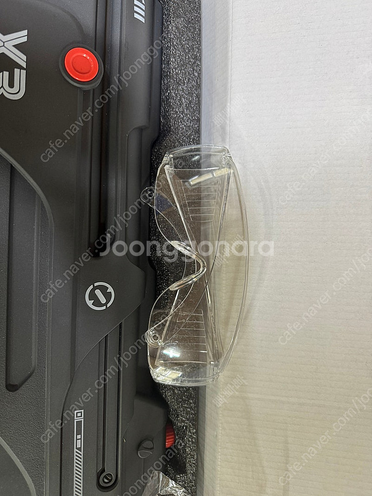 여친이랑 워터밤 갈려고 샀는데 헤어져서 판매합니다--0