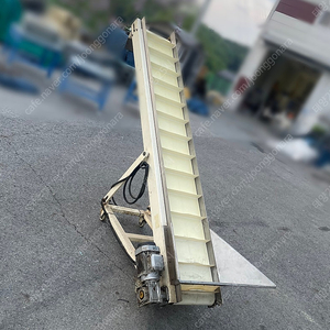 아다치상승컨베어 벨트컨베이어 식품컨베어 라인 2600mm
