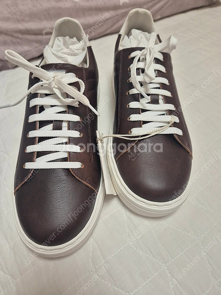 브루넬로쿠치넬리 스니커즈 39사이즈--5