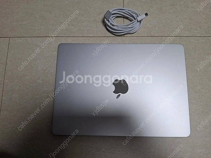 맥북 에어 M2 13.6인치 ssd512 gpu10코어...--0