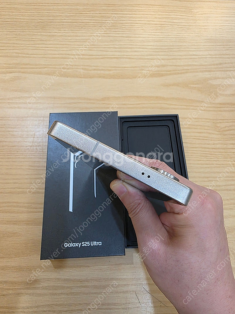 갤럭시s25울트라블랙512gb 자급제폰판매합니다--3
