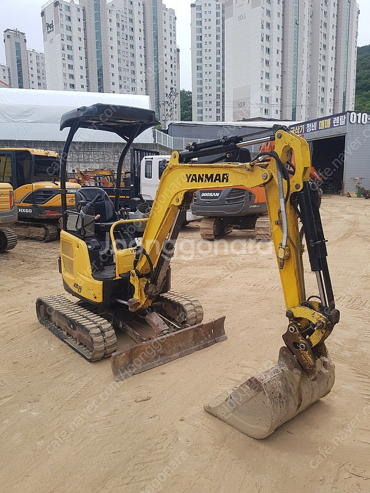 미니굴삭기 얀마VIO17 (1.7톤) 1톤화물차에 실고 다니기좋은 미니굴삭기 2020년 가동시간 2천시간 특A급 팝...--2