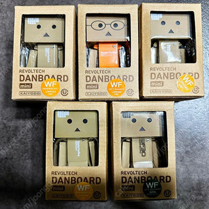 단보 미니 WF 미개봉 버전들 일괄 싸게도 가능(Revoltech Danbo Wonder Festival Limited Ver.) 리볼텍 Danboard 요츠바랑 피규어 인형 토이