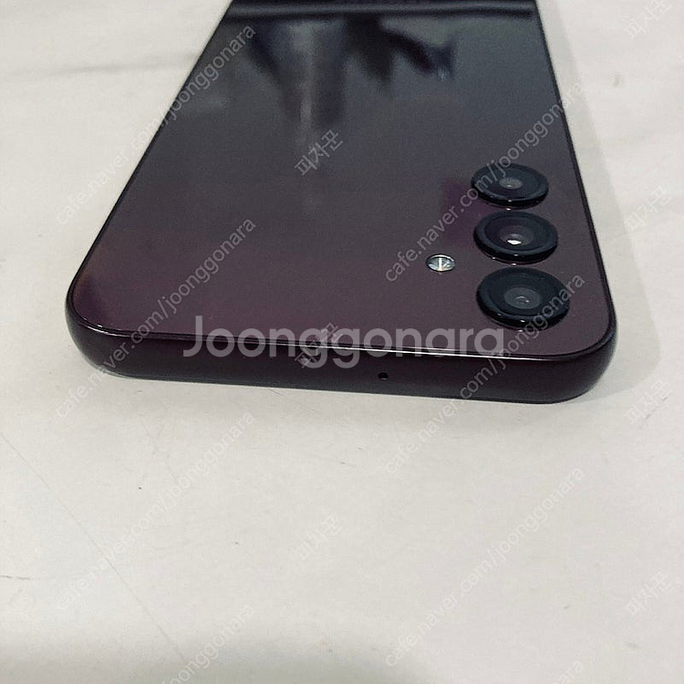 갤럭시 A24 다크레드 128기가 액정S급 매우깨끗한기기 7만7천원 판매합니다!--3