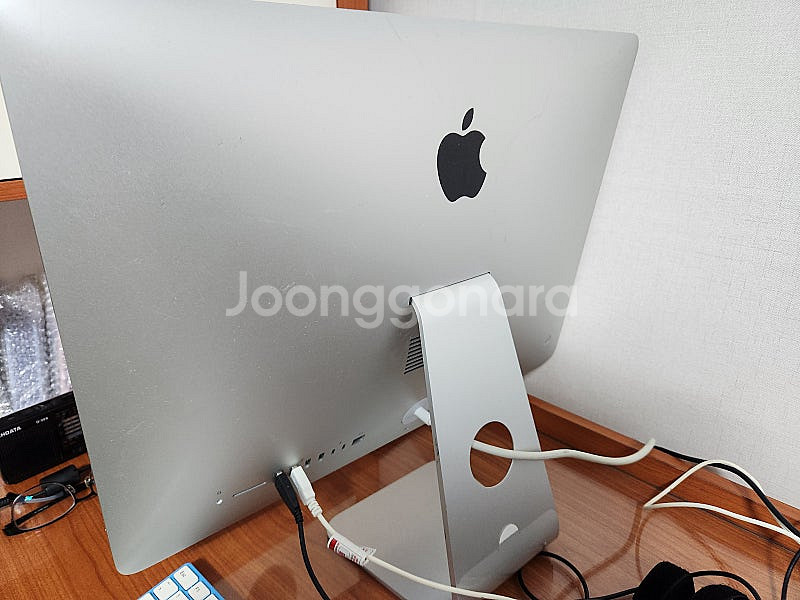 [팝니다] 2019 아이맥 21.5인치 4k, i3 8...--2