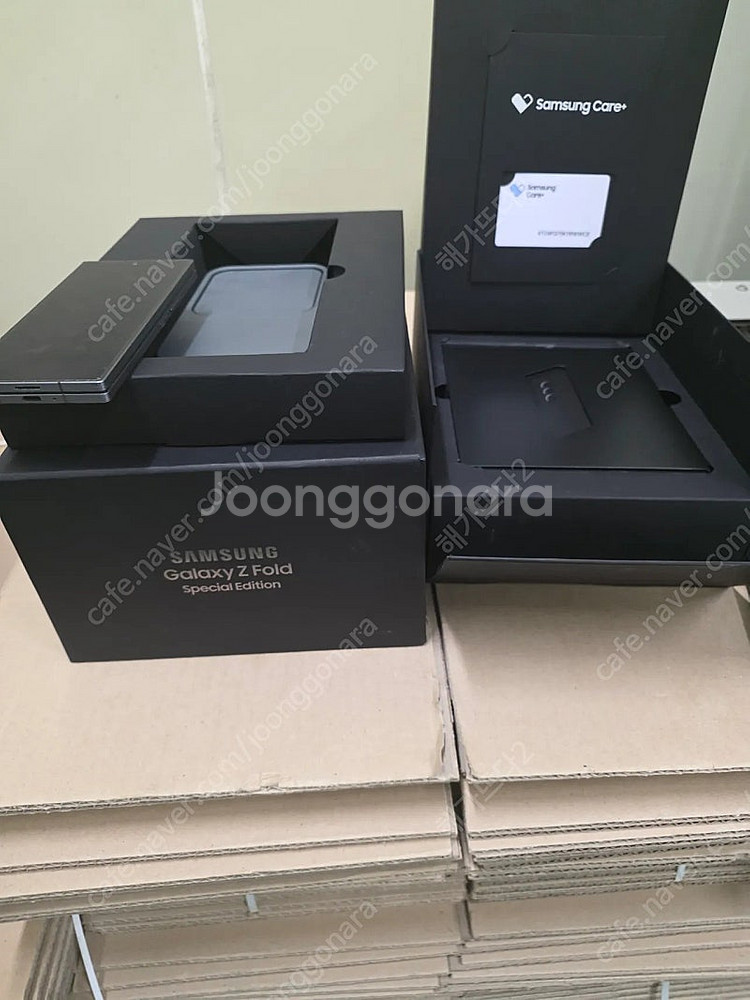 갤럭시Z폴드se 스페셜에디션 판매합니다.--7