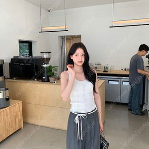 르플레인 플라워 니트 슬리브리스 새상품