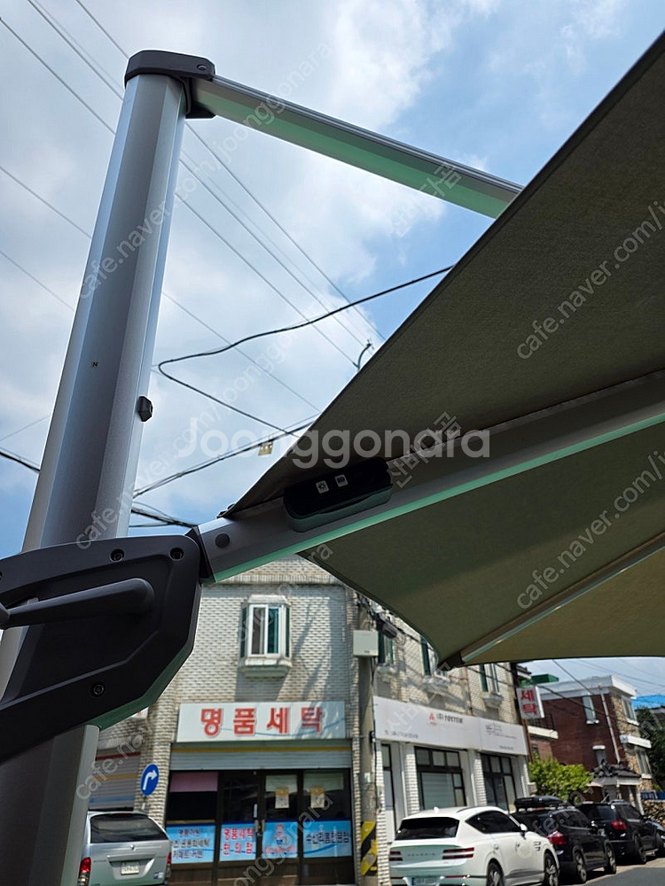 미사용)앳레저 LED 캔틸레버 우산 지름 3.97m,베...--4