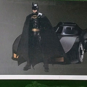맥팔레인 배트모빌 1989 골드 버전 batmobile 맥팔레인