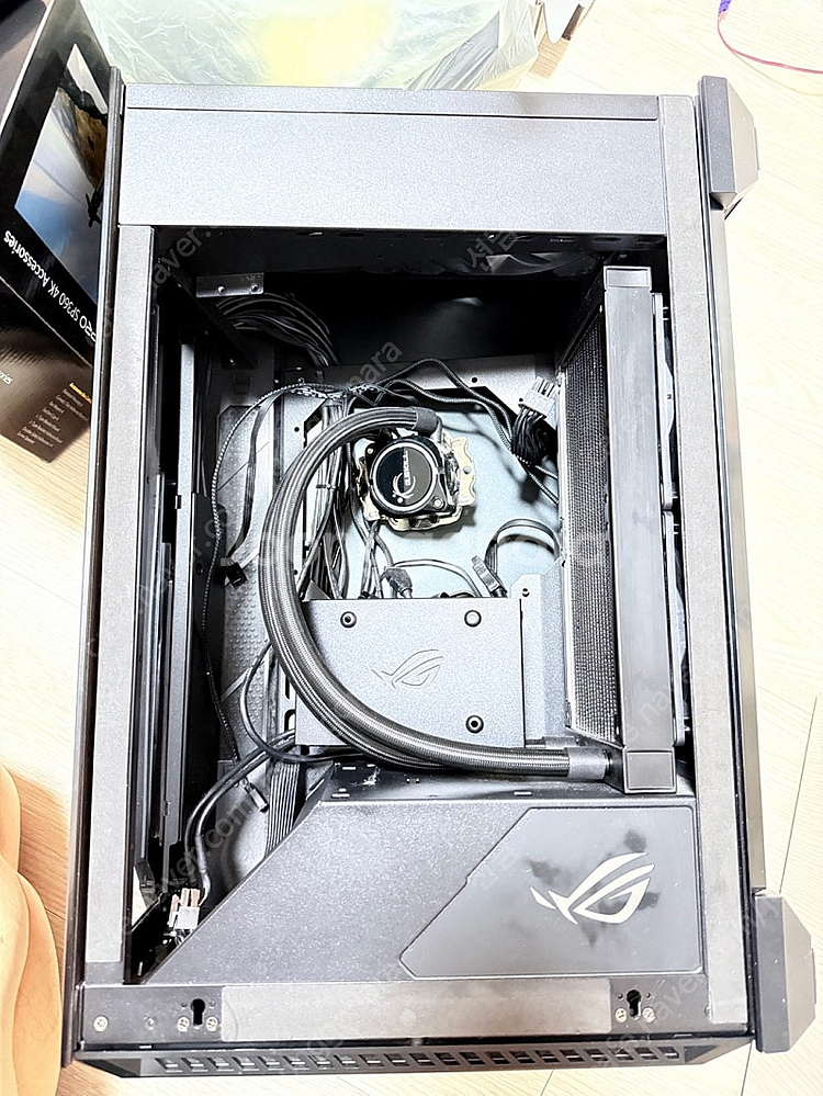 ASUS ROG Z11 케이스 팝니다--5