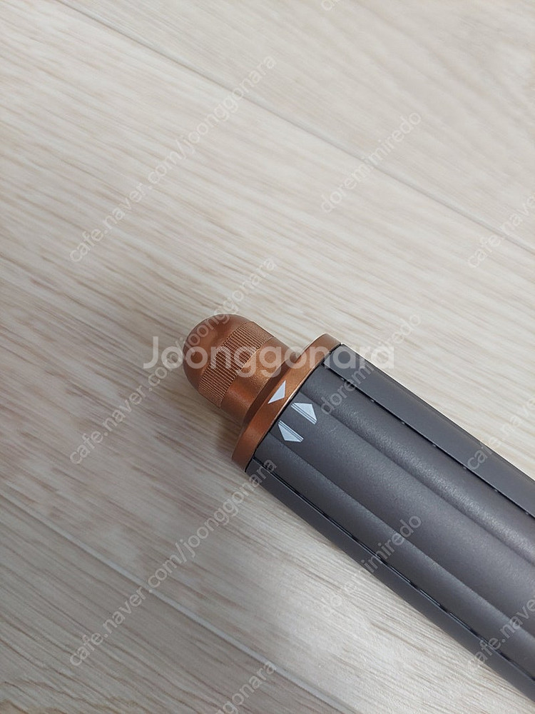 새상품 다이슨 정품 에어랩 30mm 숏배럴 양방향 30...--2