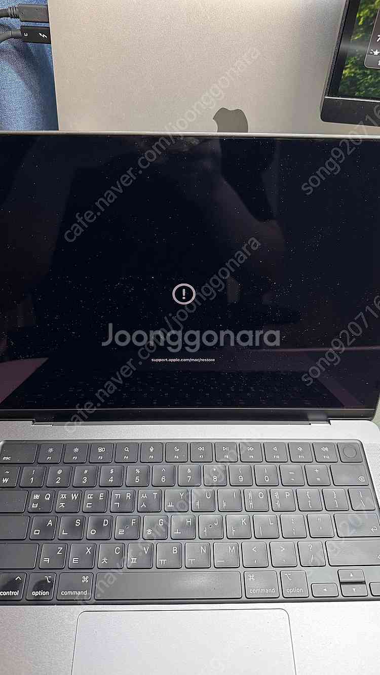 2033 맥북프로 14인치 m2 pro 고장 부품용--0