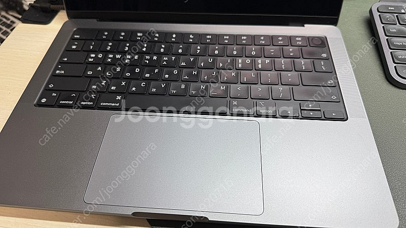 2033 맥북프로 14인치 m2 pro 고장 부품용--1