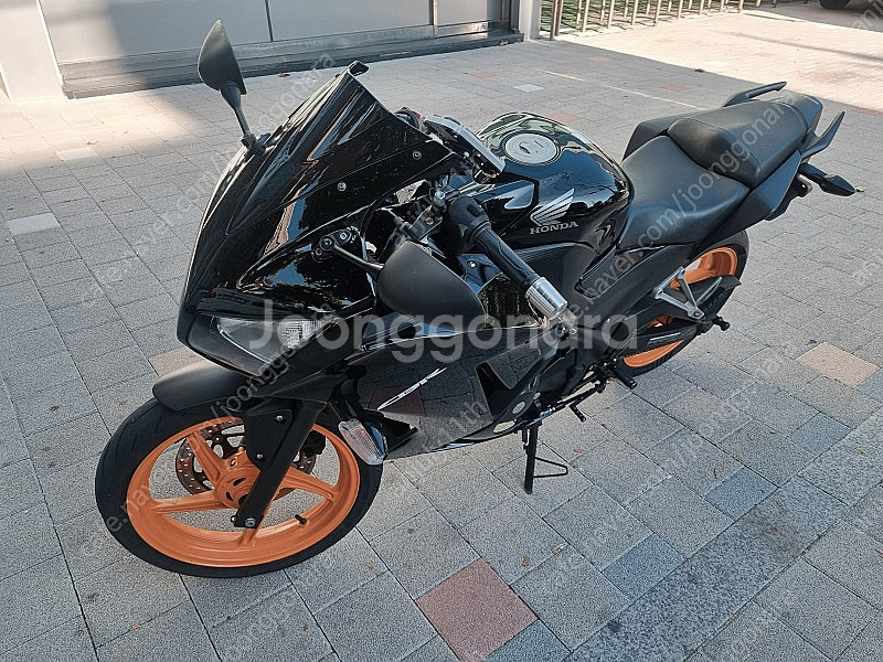 사용검사 완료한 CBR300R 팝니다--0