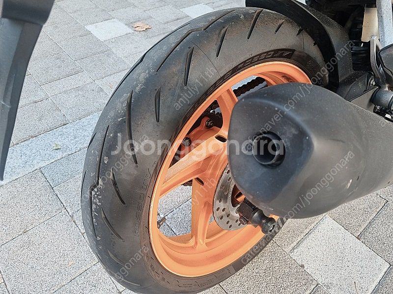 사용검사 완료한 CBR300R 팝니다--3