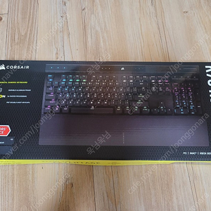 새상품 미개봉 커세어 K70 RGB PRO 게이밍 키보드 적축팝니다(구매 일주일 안됨)