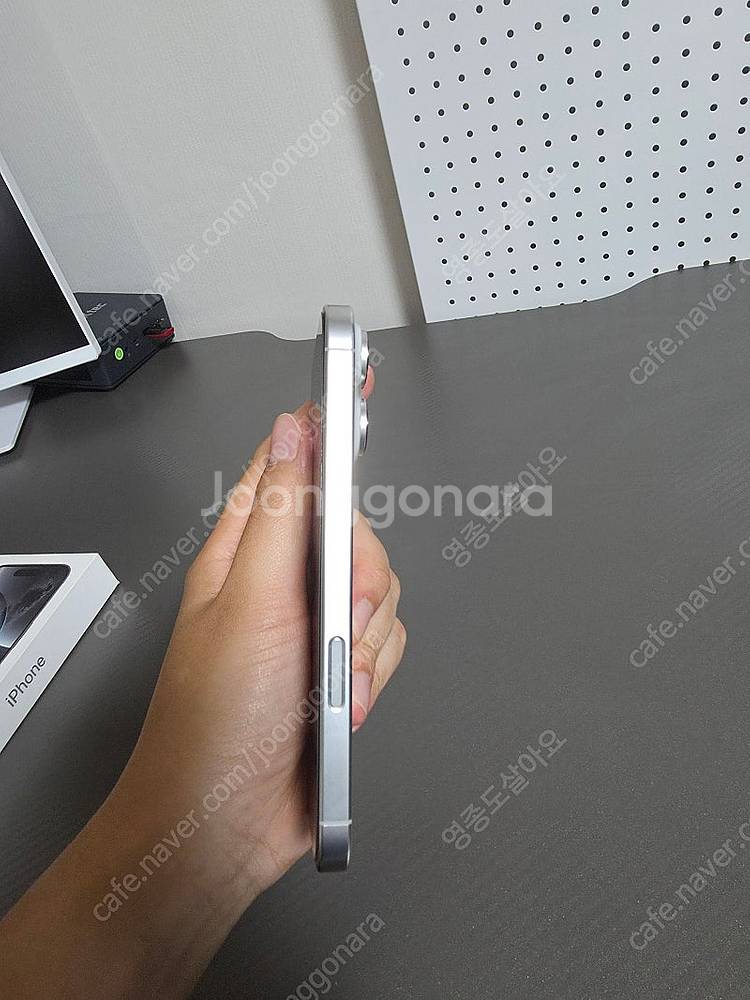 아이폰16프로 화이트 1tb/1테라--3