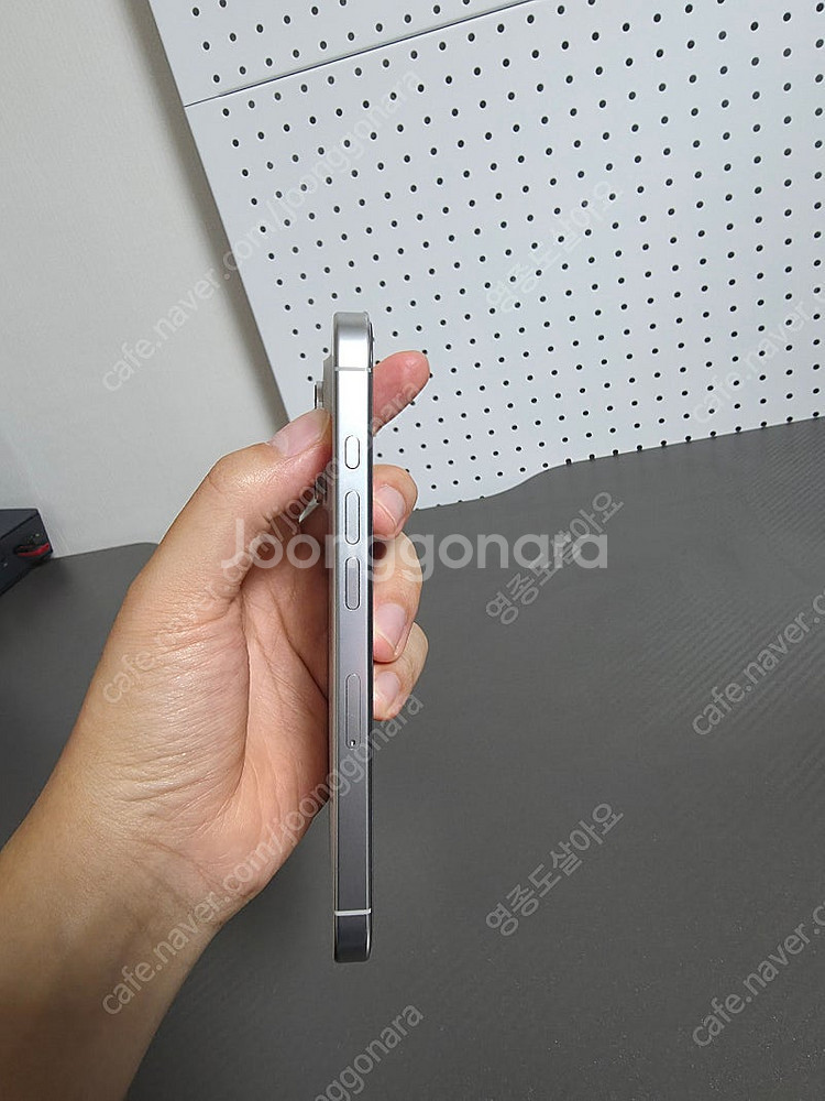 아이폰16프로 화이트 1tb/1테라--5