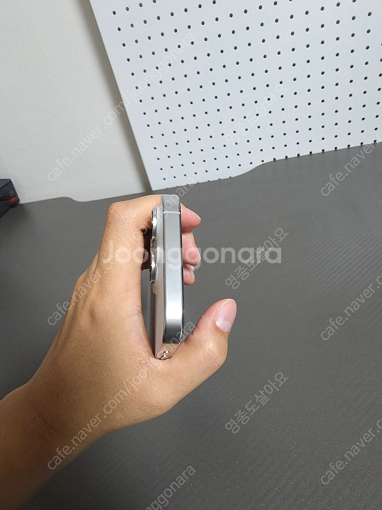 아이폰16프로 화이트 1tb/1테라--6