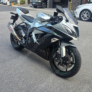 18년식 zx6r 판매합니다