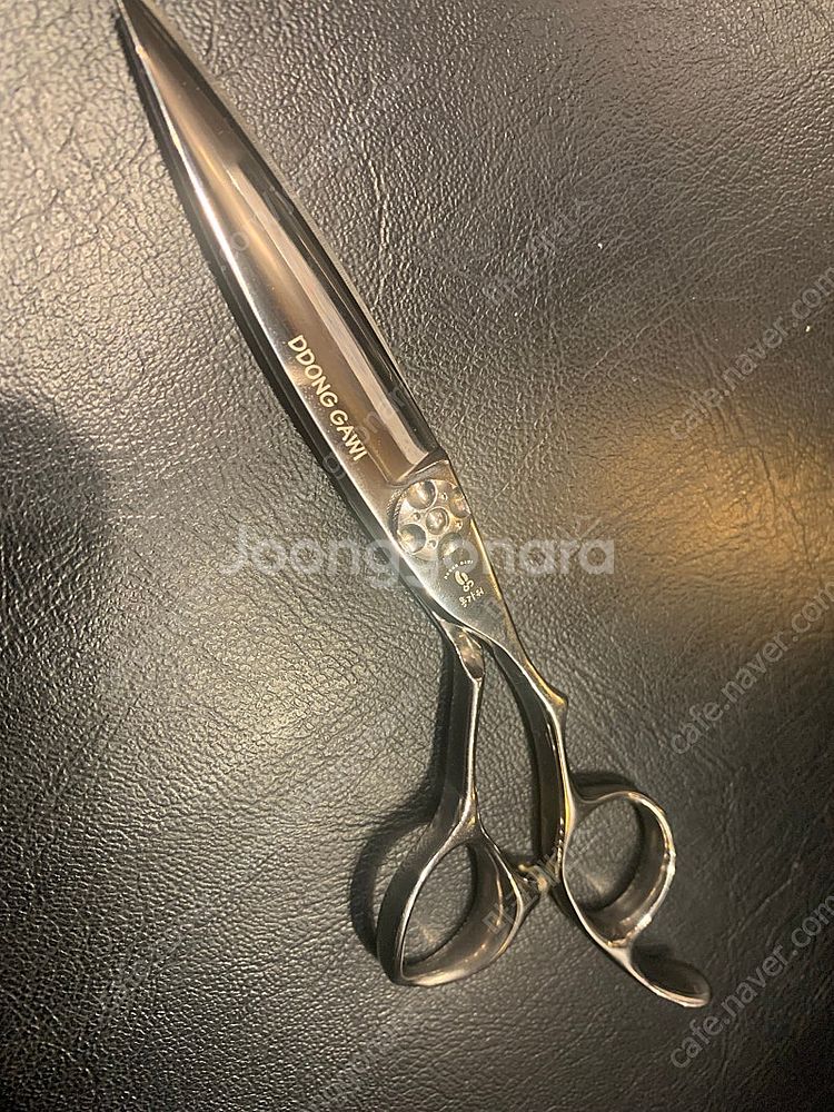미용가위 똥가위 슬라이싱 비드라이 575 가위 팝니다--0