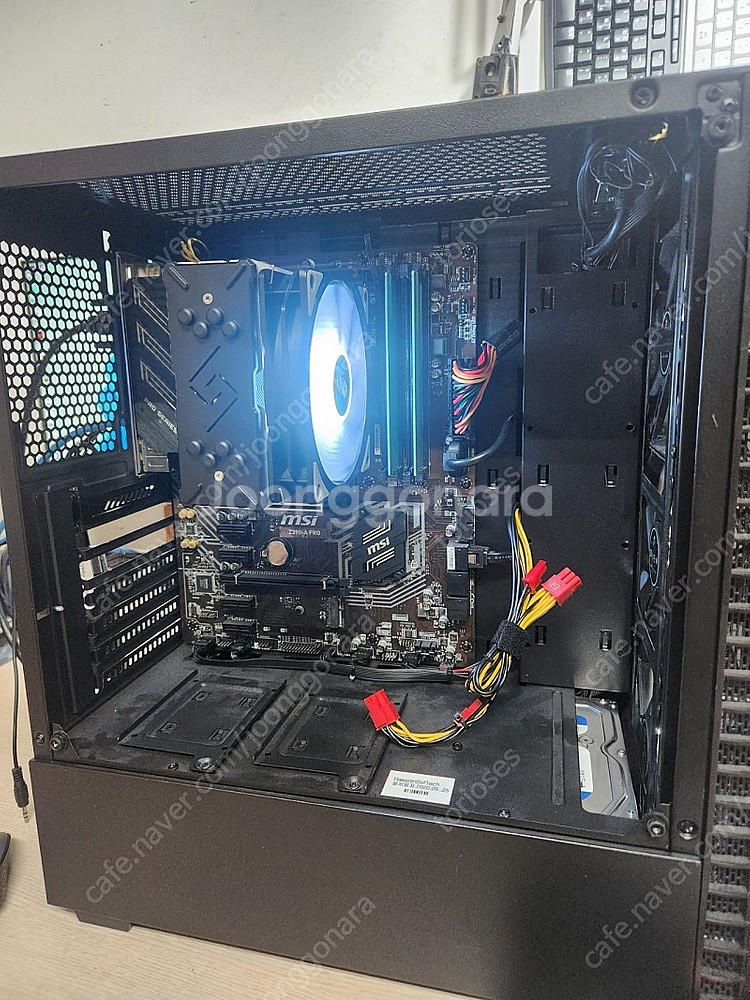 9700K/Z390/16G/600W/HDD1T 23만--4