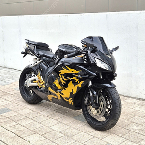 2005년식 CBR1000RR 검정 판매합니다.