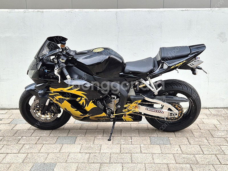 2005년식 CBR1000RR 검정 판매합니다.--4